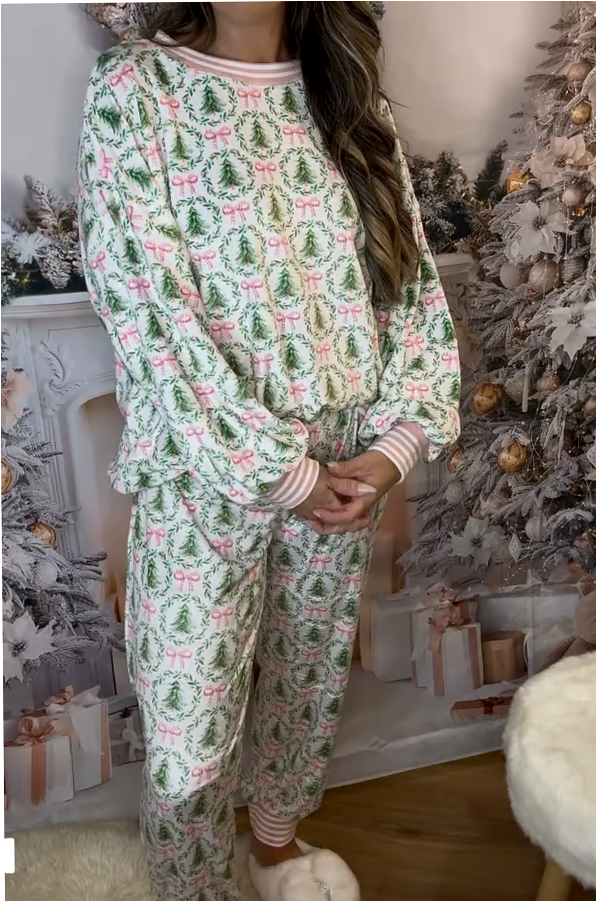 🎄Christmas Trees and Bows Pajama Set
